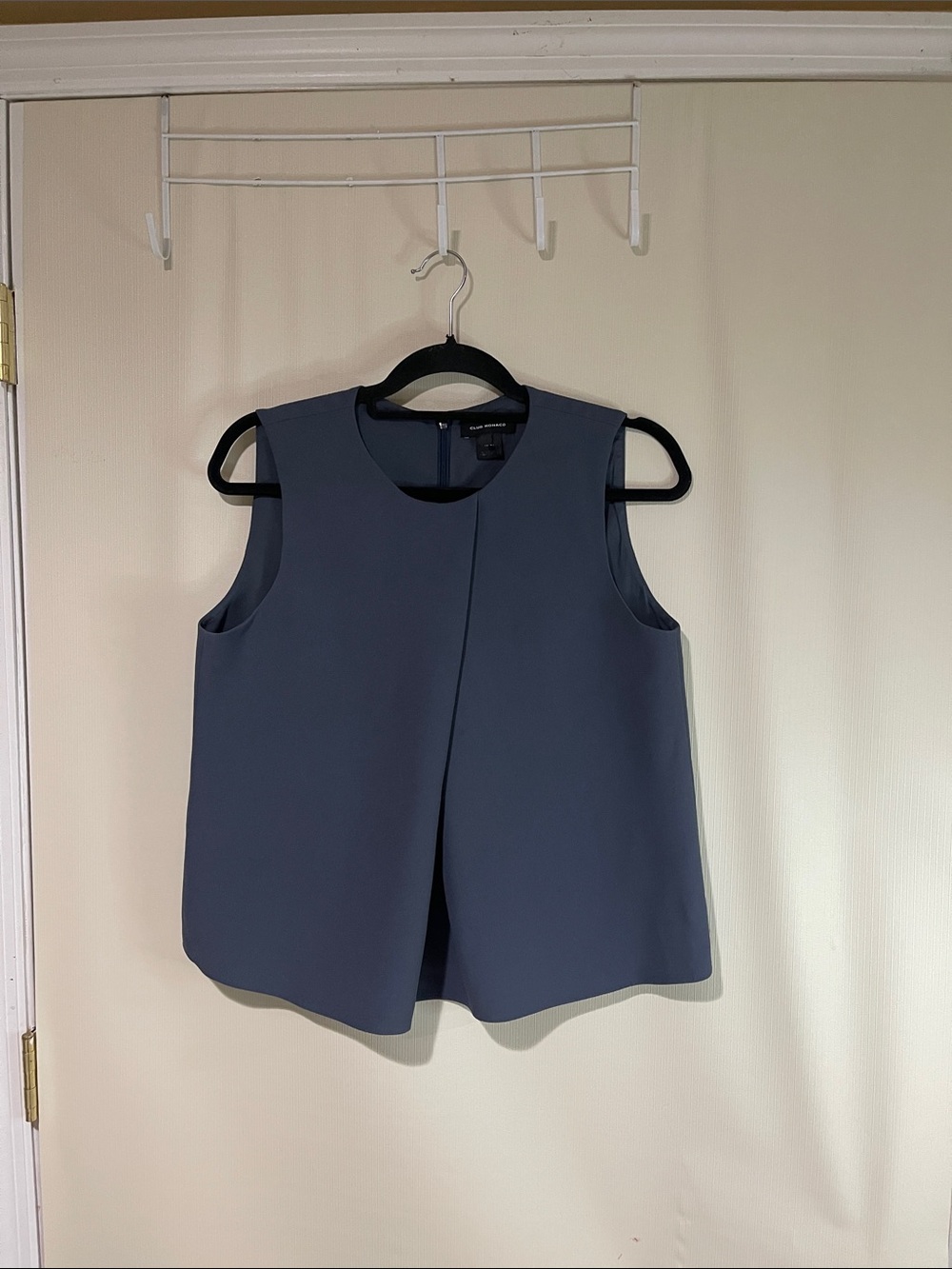 Club Monaco Sleeveless Round-Neck Camisole in Slate Blue